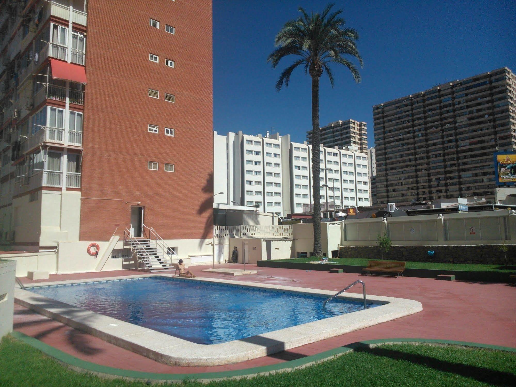 Blue Sky Apartment Benidorm Buitenkant foto