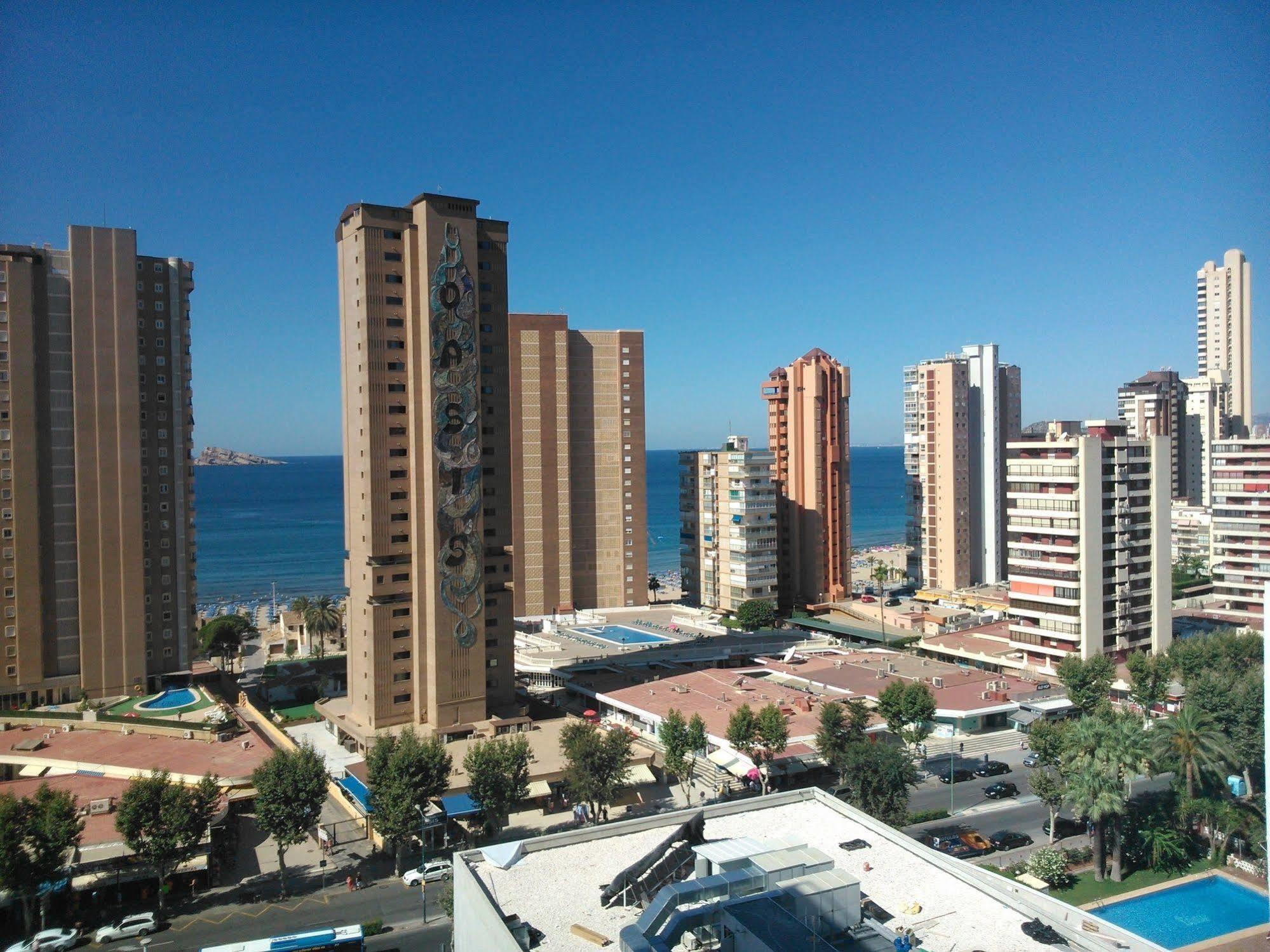 Blue Sky Apartment Benidorm Buitenkant foto